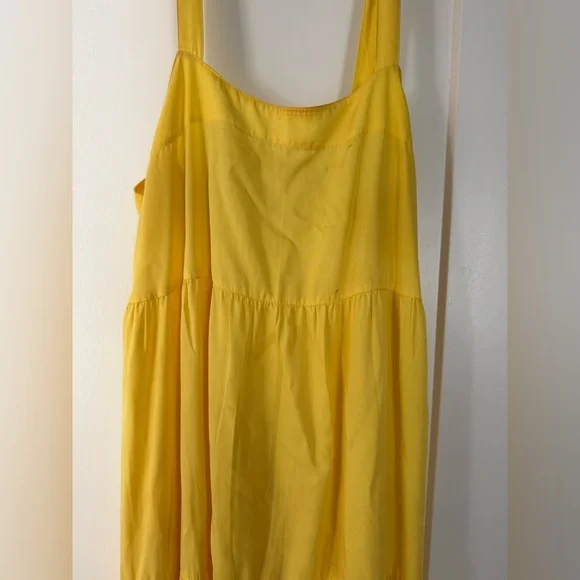 Yellow Maxi Dress - The Drop - Picture 3 of 6